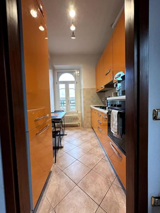 Comfy Apartment In Lecco 2 Exterior photo